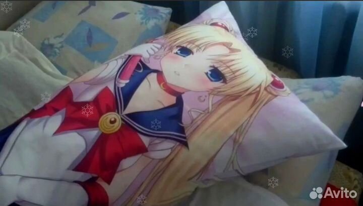 Дакимакура (подушка-обнимашка)