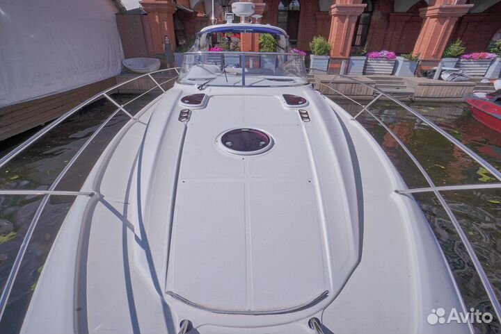 Моторная яхта Bavaria 330 Sport