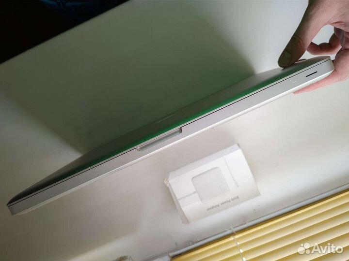 MacBook Pro 15 core i5/4/500 отличный