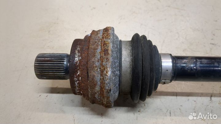 Полуось левая задняя Volkswagen Tiguan