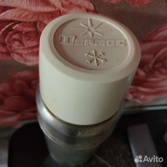 Термос инкар хорошо греет