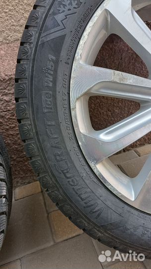 Kumho WinterCraft Ice Wi51 215/55 R17