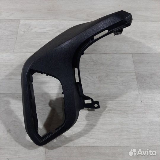 Накладка на торпедо левая LADA Xray 2018