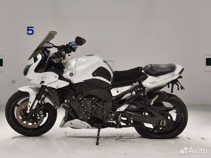 Yamaha FZ1 Fazer 040274