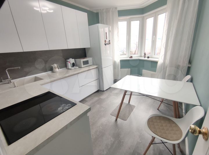 2-к. квартира, 52 м², 2/17 эт.