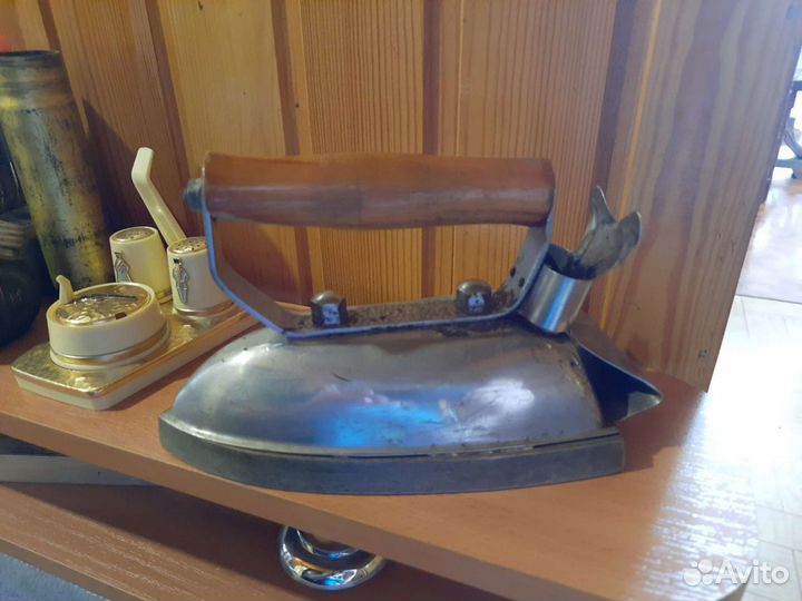 Утюг 1964 год, рабочий