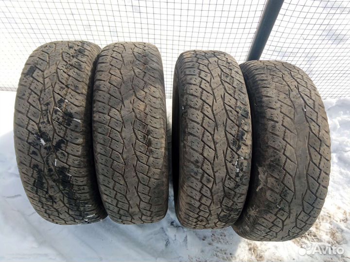 Toyo Open Country A/T 235/75 R15