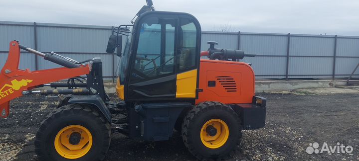 Фронтальный погрузчик Kyloton ZL20, 2023