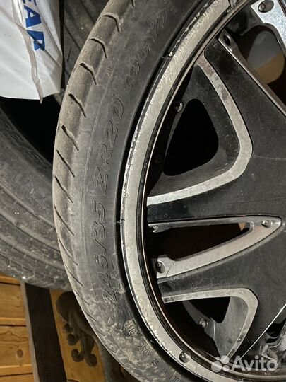 Колеса r20 качественные и красивые, резина Perelli