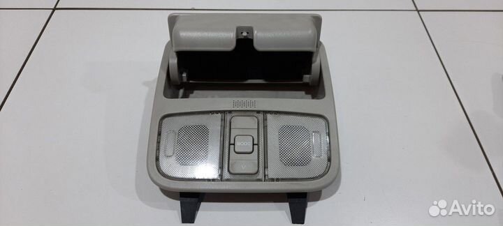 Плафон внутреннего освещения передний