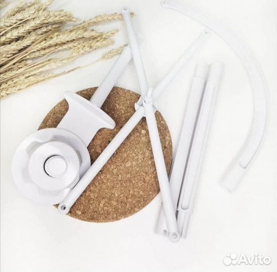 Мобиль на кроватку из фетра