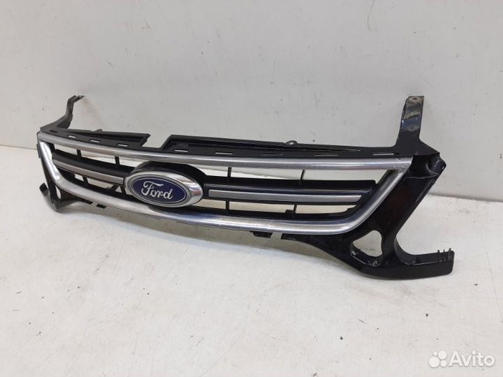 Решетка радиатора Ford Mondeo 4 2010-2014