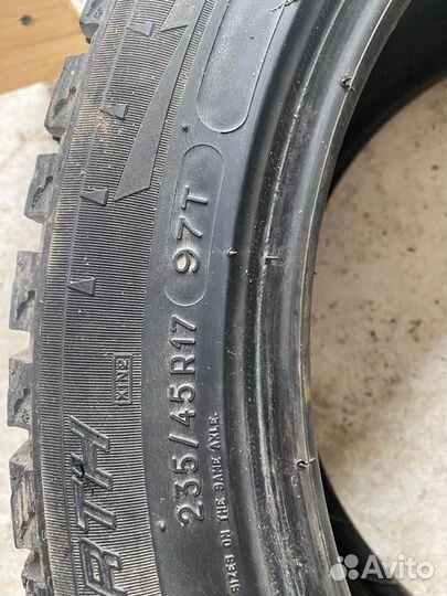 Michelin X-Ice North 2 23.5/4.5 R17