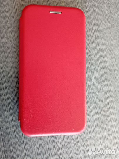 Чехол на iPhone 13