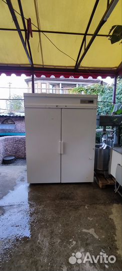 Морозильный шкаф