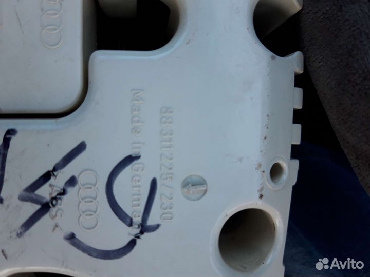 Щиток приборав ауди а4б5 на запчасти 2 шт