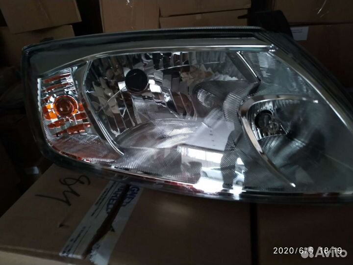 Фары Передние на Лада Гранта -1