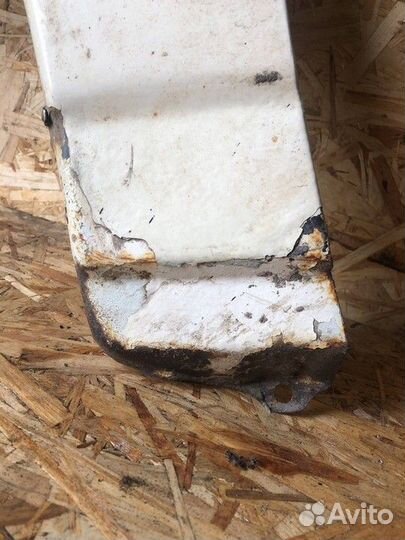 Крыло переднее левое LADA 2110