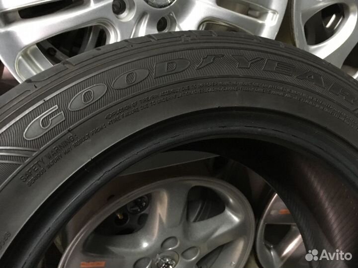 Goodyear Eagle LS EXE 215/60 R16 95H