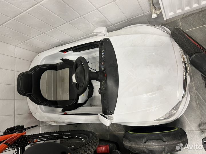 Электрическая машинка для детей