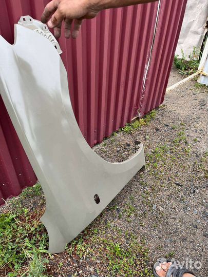 Крыло переднее правое mazda 3 bk седан