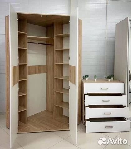 Шкаф угловой 