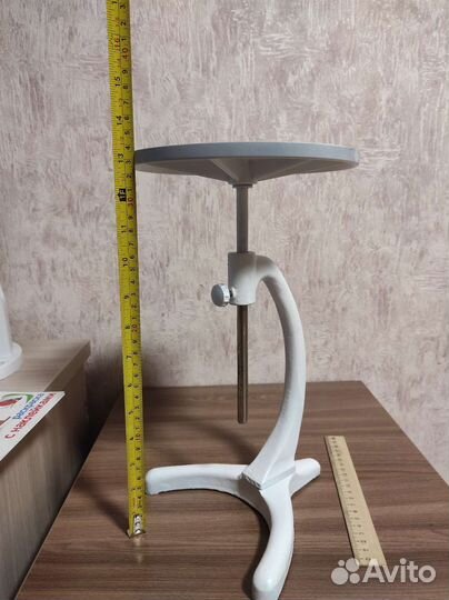 Демонстрационный столик