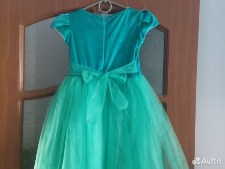 Платье нарядное