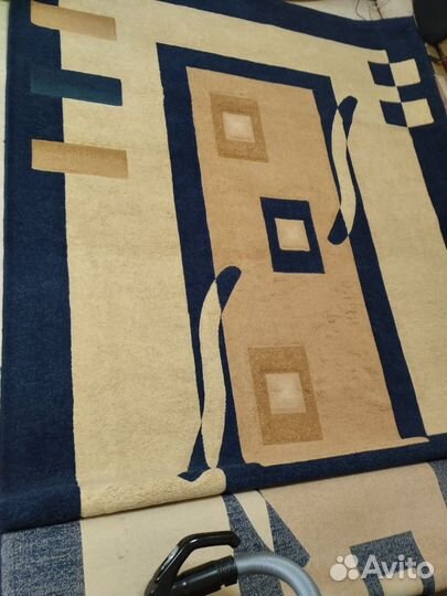 Большой красивый ковер. 5х2м