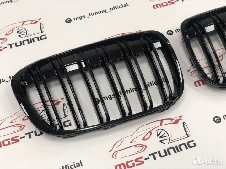 Ноздри BMW X1 F48 в стиле Х1 М черный глянец