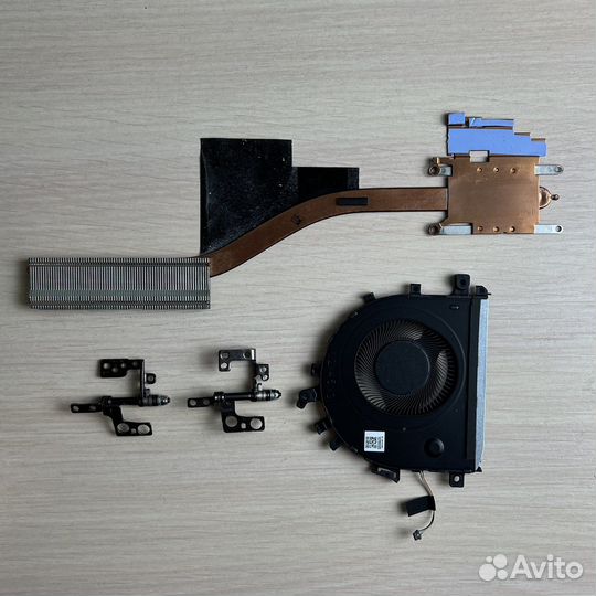 Ноутбук Honor (BBR-WAH9) в разбор