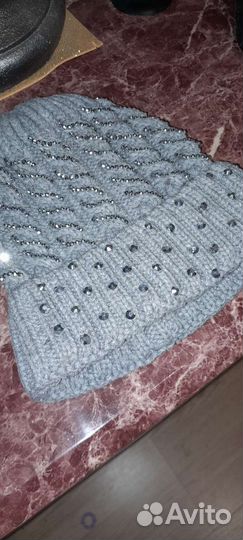 Женская шапка