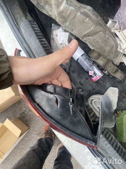 Фонарь задний левый volkswagen polo sedan