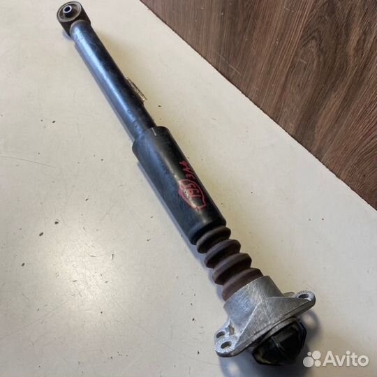 Амортизатор задний Volkswagen Polo MK5 cwva