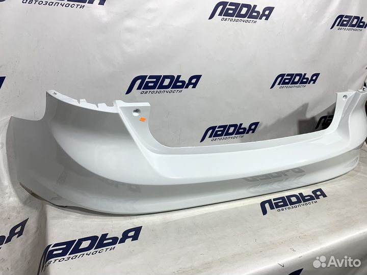Бампер Ford Focus 3(11-15) задний хэтчбек Белый Frozen White 7VTA