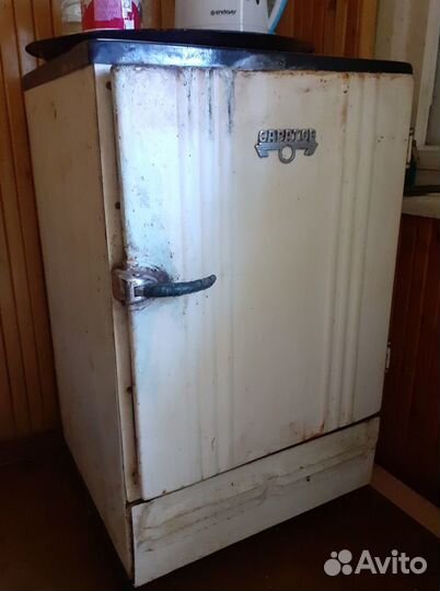 Холодильник Саратов, ретро, 60-е, СССР