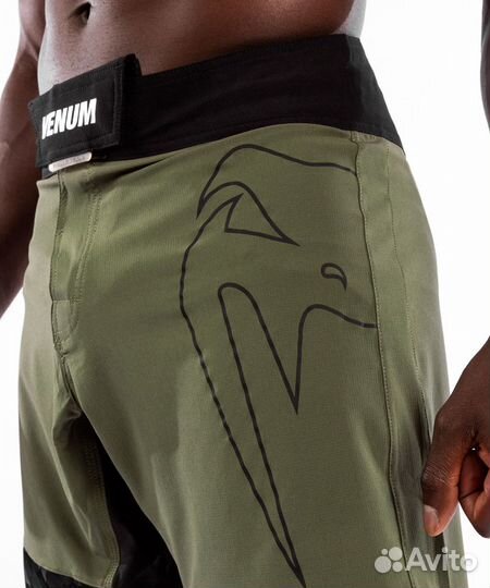 Спортивные шорты venum