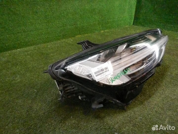 Фара правая Volvo V60