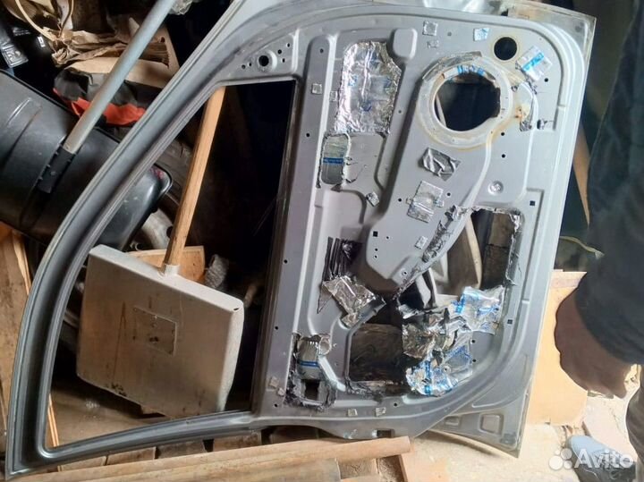 Дверь передняя левая калина 1