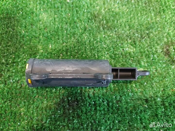 Амортизатор бардачка Peugeot 407 (6E) 2005