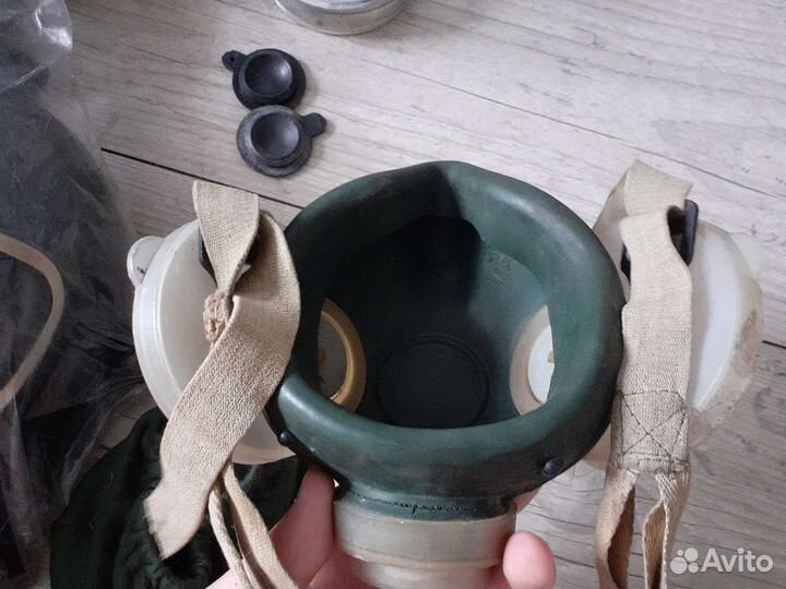 Противогазы