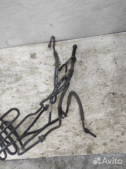 Трубка гура Skoda Octavia Tour A4