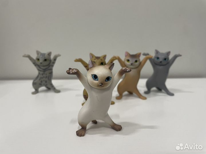 Фигурки котов