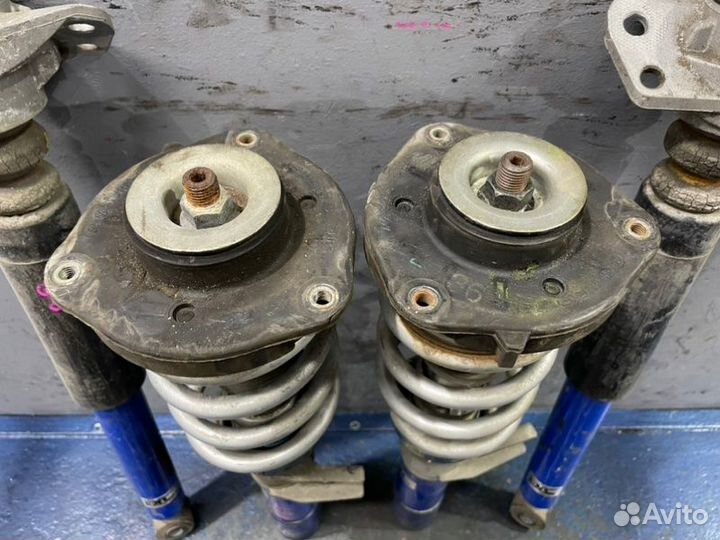 Стойки комплект Volkswagen Golf 6