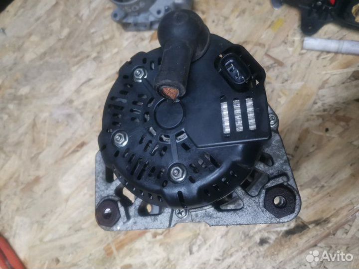 Генератор Nissan X-Trail T31 MR20DE