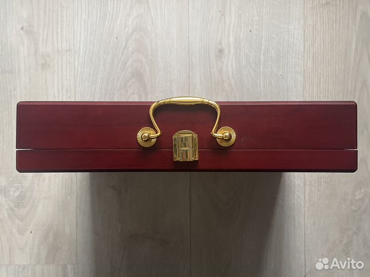 Чемоданчик для мелких вещей от электронного гольфа