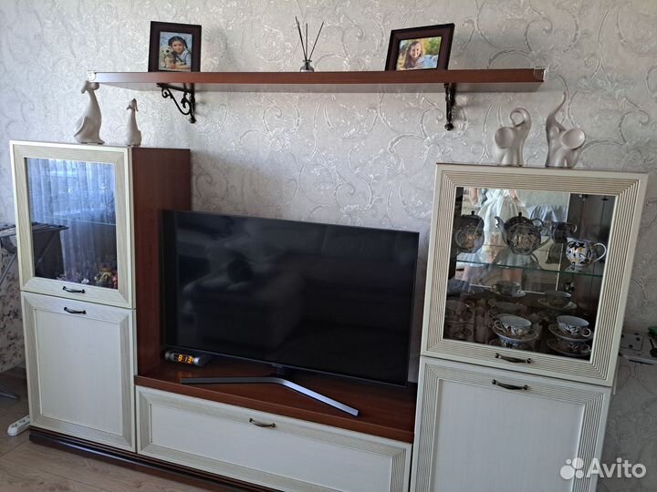 Полка настенная