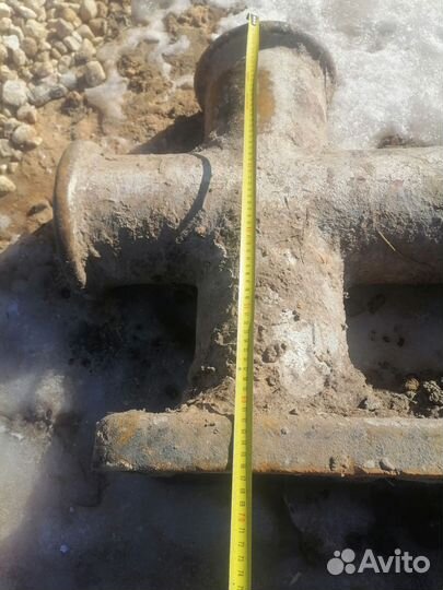 Кнехт для причала