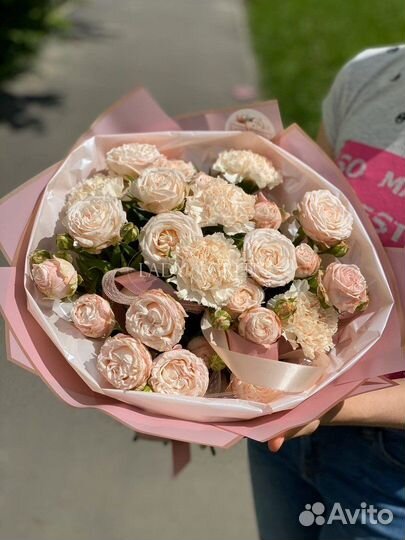 Нежная Кустовая роза Букет для самой любимой