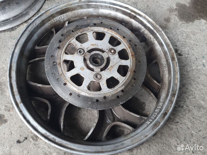 Б/У диск на скутер радиусом 14